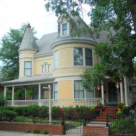 C.W. Worth House Bed And Breakfast Уилмингтон Номер фото